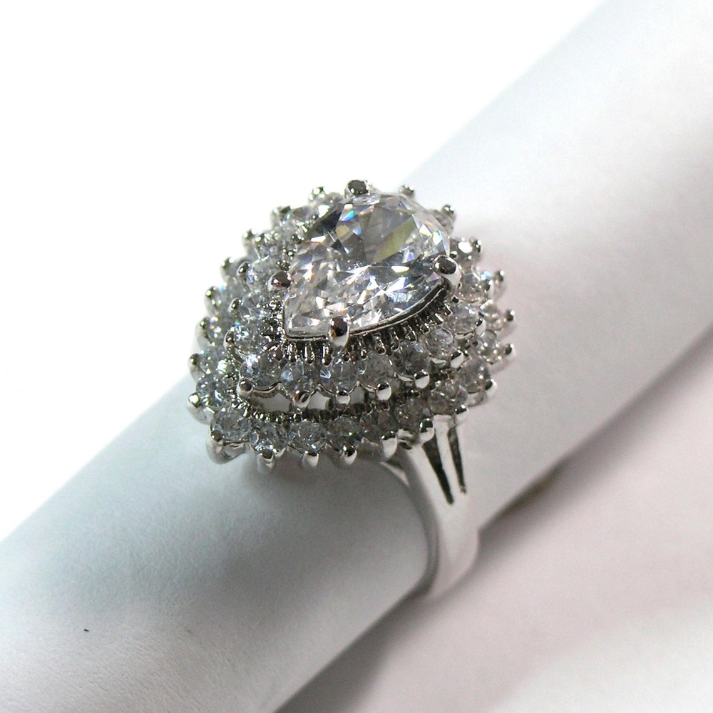 LINDENWOLD Vintage Cocktail Ring- 925 Sterling - Pear CZ w/ baguettes Size10 - Picture 2 of 12